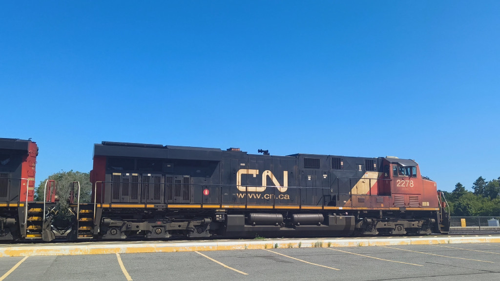 CN 2278